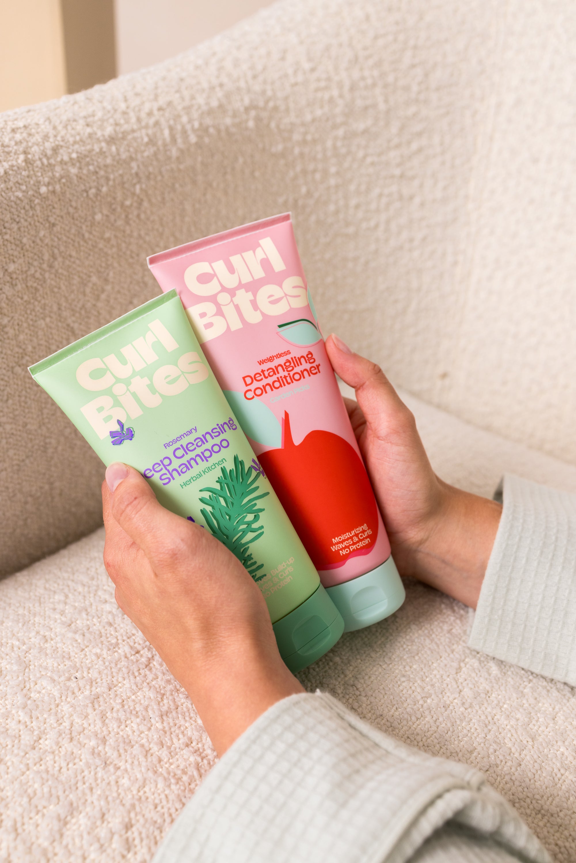 Curl Bites Rosemary Deep Cleansing Shampoo 200ml (FULL-SIZE)