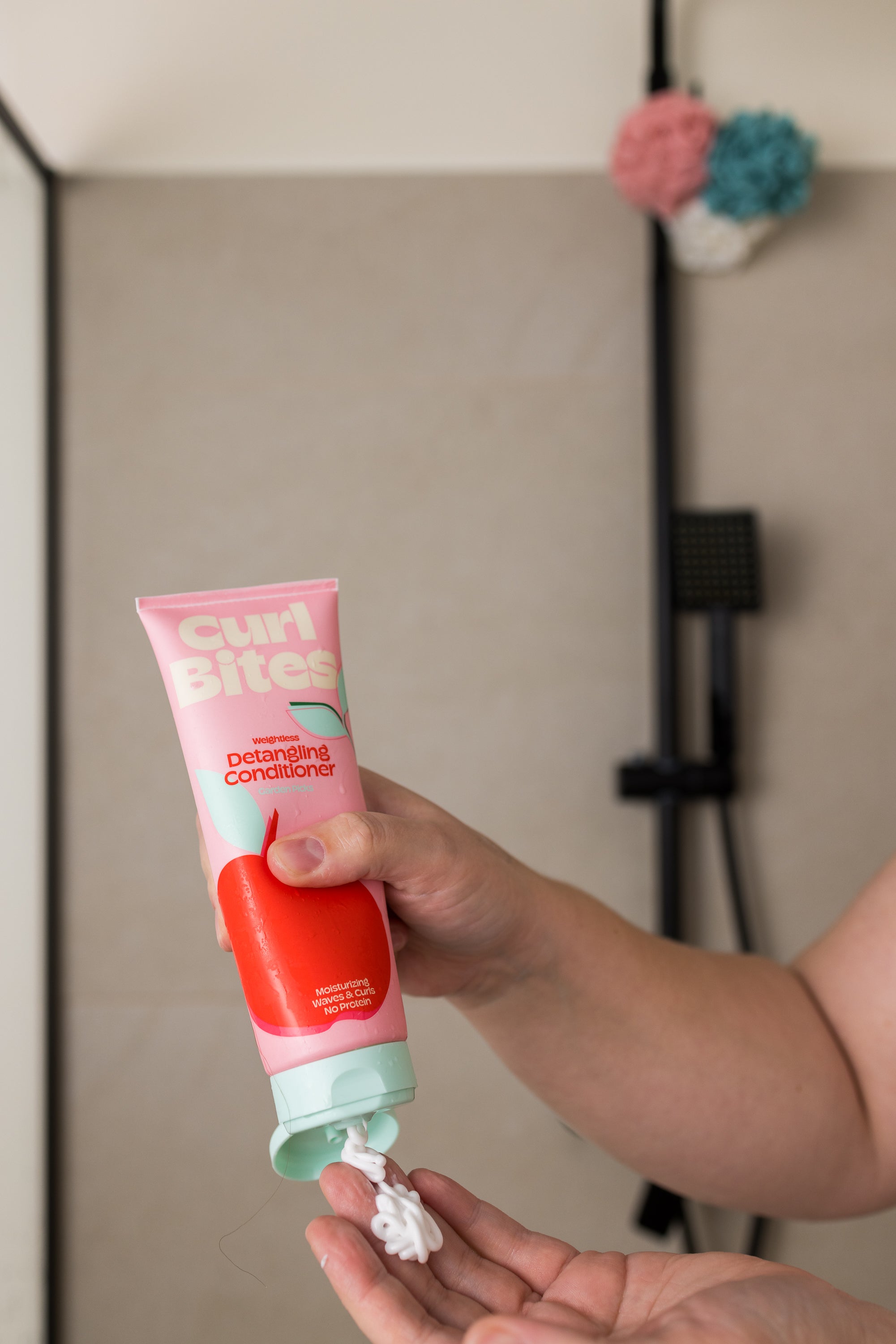 Curl Bites Weightless Detangling Conditioner 250ml (FULL-SIZE)